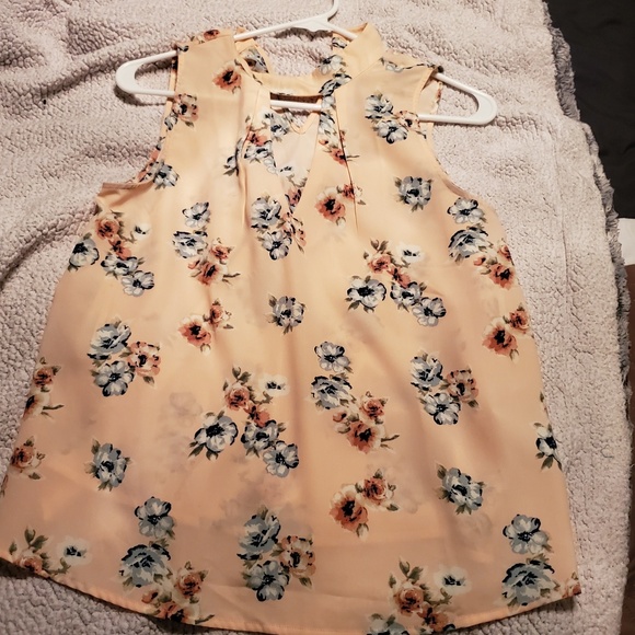 Blouse - Picture 3 of 3